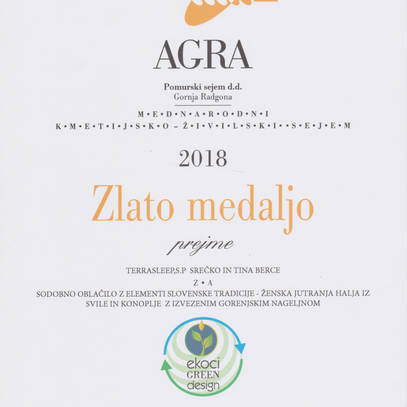 Zlata medalja AGRA 2018 - sodobno oblačilo z elementi slovenske tradicije